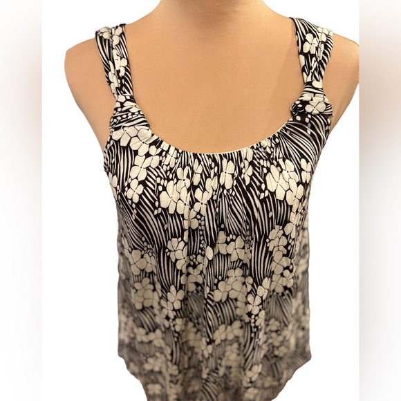 Anthropologie Top Vanessa Virginia Floral Knotted Scoop Neck Tank Size XS NWT - Picture 3 of 14